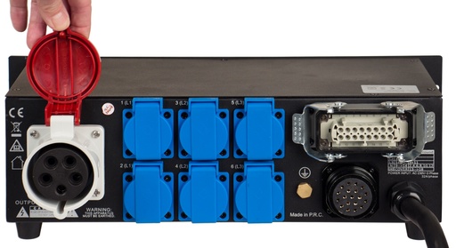 BRITEQ - PD-32SH/GERMAN - This 3-phase power distributor is designed to improve safety in both mobile, rental and fixed installations.